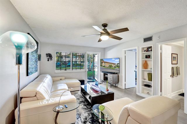 1930 NE 2nd Ave 102L, Wilton Manors, FL 33305