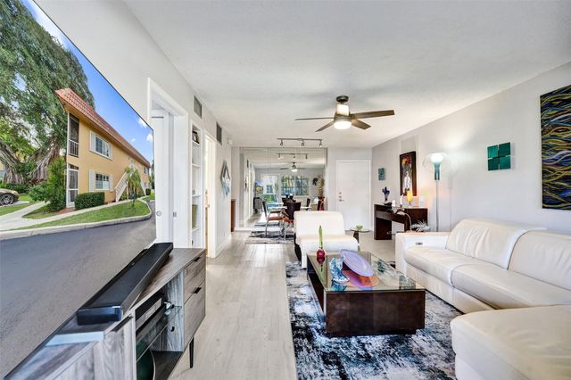 1930 NE 2nd Ave 102L, Wilton Manors, FL 33305