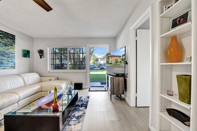 1930 NE 2nd Ave 102L, Wilton Manors, FL 33305