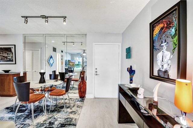 1930 NE 2nd Ave 102L, Wilton Manors, FL 33305