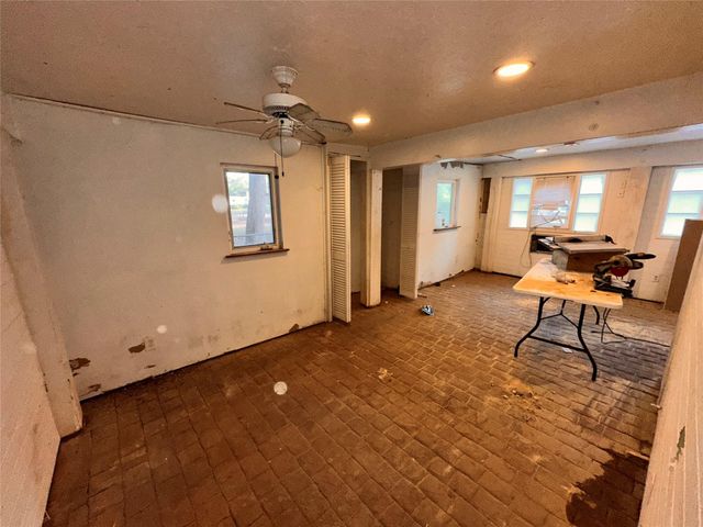 3211 Keller Street, Bacliff, TX 77518