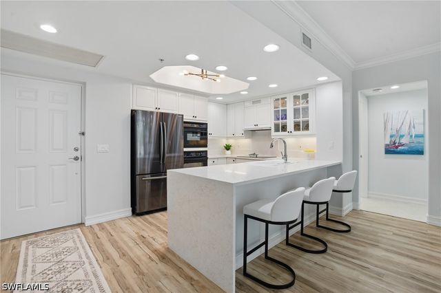 2728 Tiburon BLVD E A-104, Naples, FL 34109