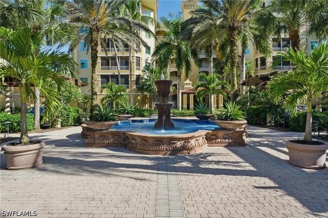 2728 Tiburon BLVD E A-104, Naples, FL 34109