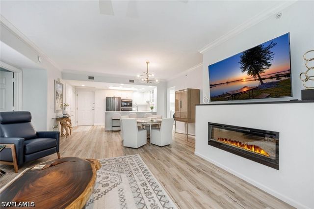 2728 Tiburon BLVD E A-104, Naples, FL 34109