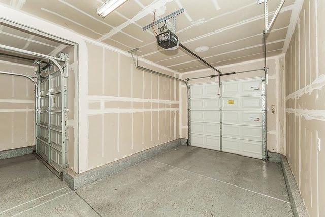 2047 E Makenna Drive, Fresno, CA 93730