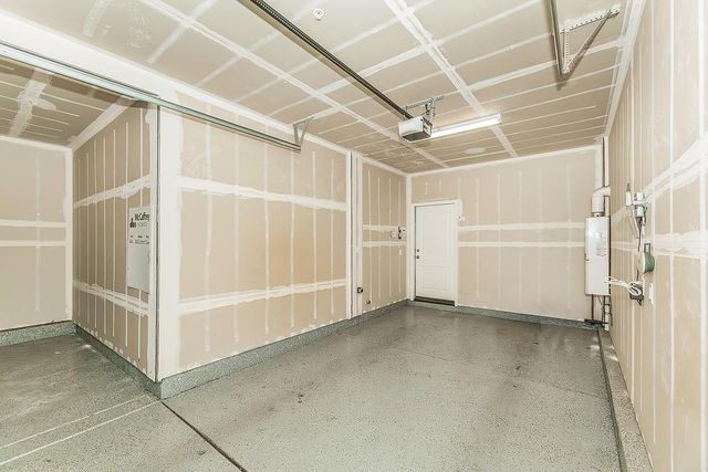 2047 E Makenna Drive, Fresno, CA 93730