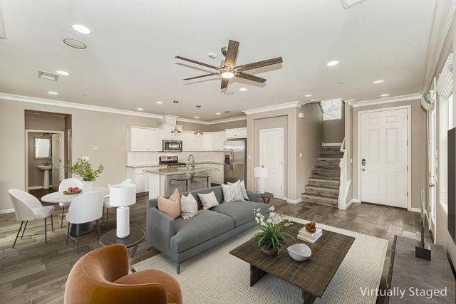 2047 E Makenna Drive, Fresno, CA 93730