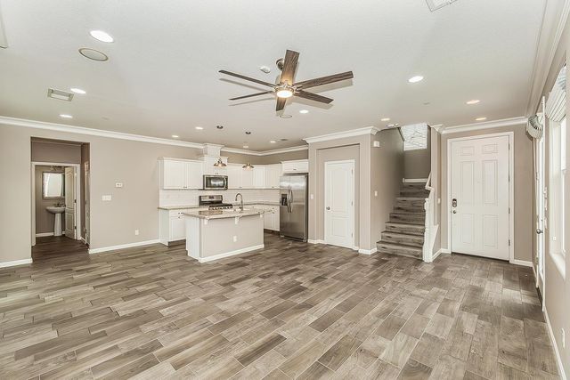 2047 E Makenna Drive, Fresno, CA 93730