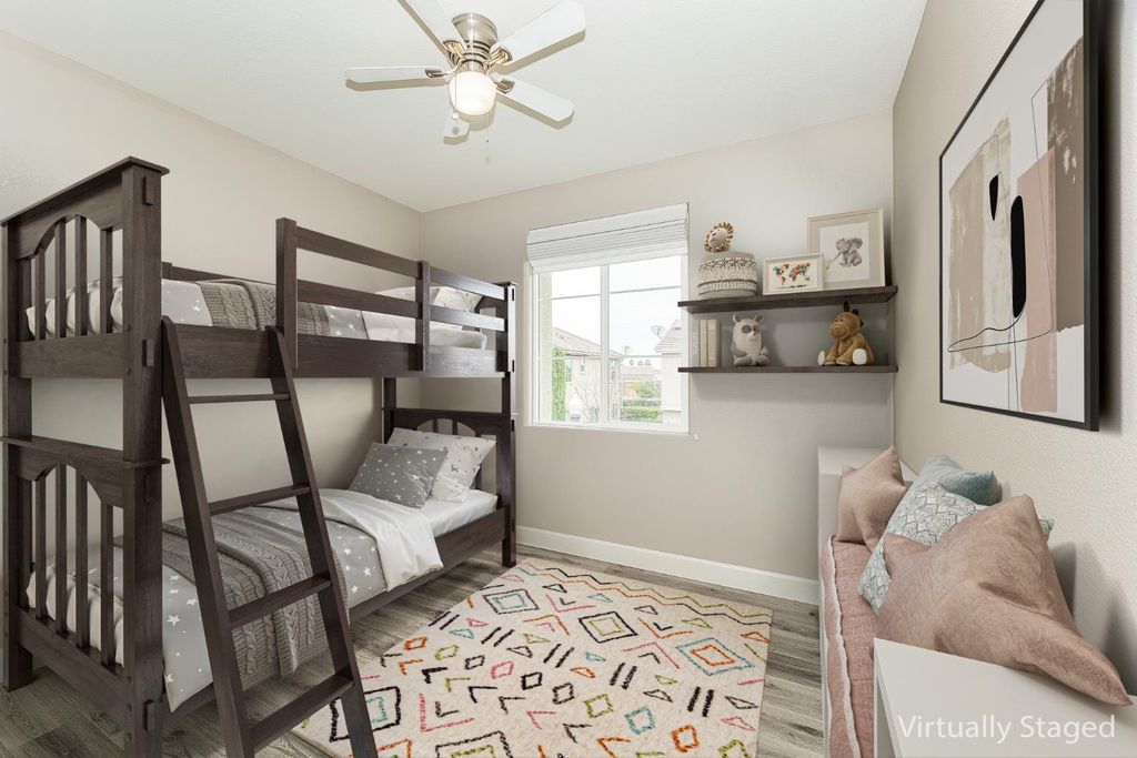 Image 27 of property listing at 2047 E Makenna Drive, Fresno, CA 93730