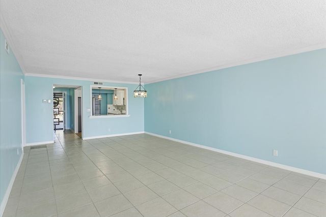 3100 SE Pruitt Road H-104, Port St. Lucie, FL 34952