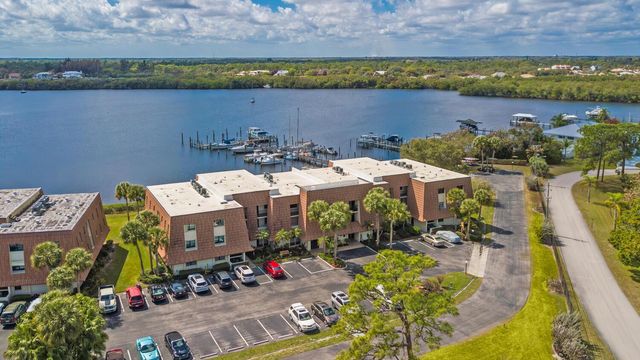 3100 SE Pruitt Road H-104, Port St. Lucie, FL 34952