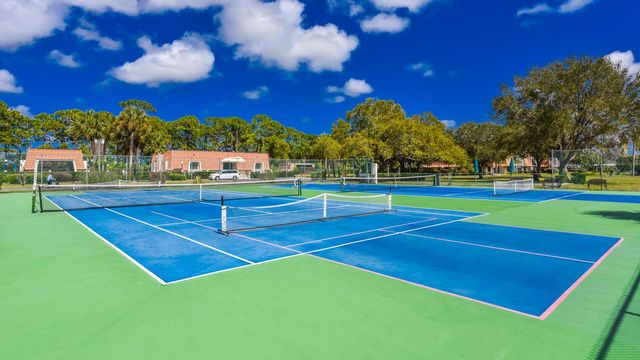 3100 SE Pruitt Road H-104, Port St. Lucie, FL 34952