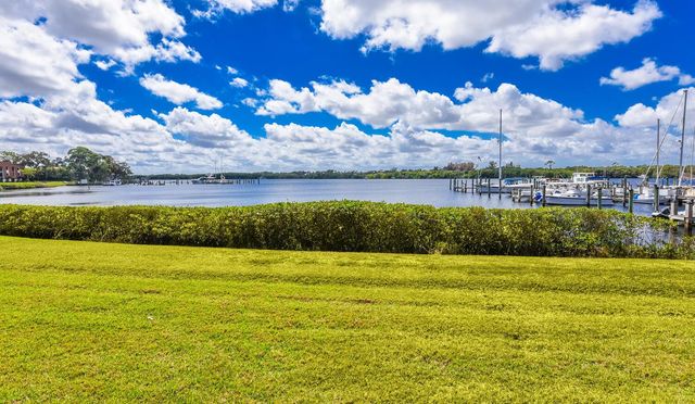 3100 SE Pruitt Road H-104, Port St. Lucie, FL 34952