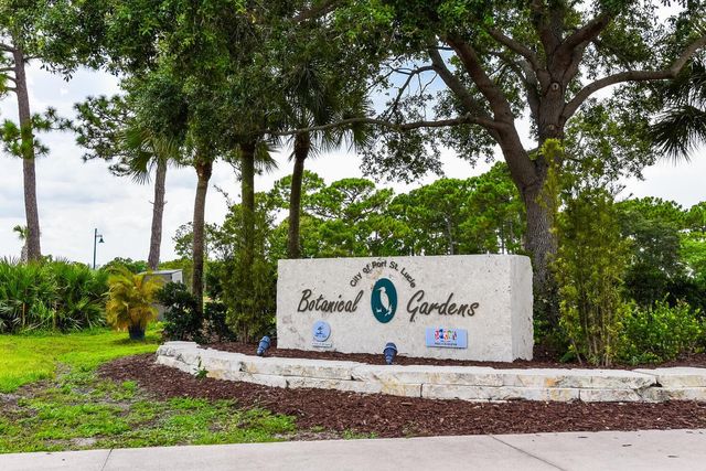 3100 SE Pruitt Road H-104, Port St. Lucie, FL 34952