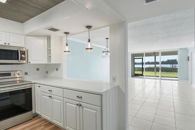 3100 SE Pruitt Road H-104, Port St. Lucie, FL 34952