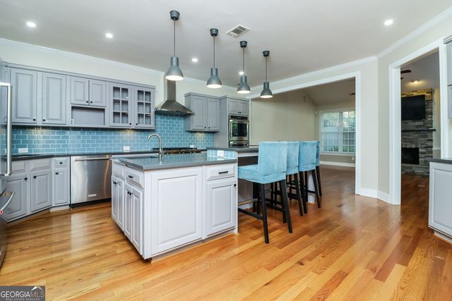 7709 Georgetown, Roswell, GA 30075