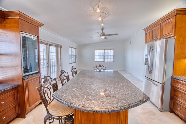 131 Harbor Drive, Plantation Key, FL 33070