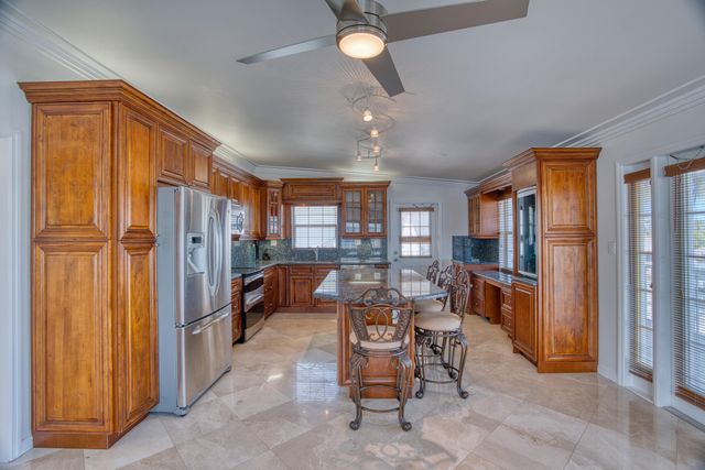 131 Harbor Drive, Plantation Key, FL 33070