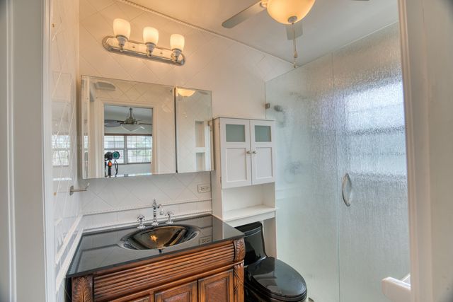 131 Harbor Drive, Plantation Key, FL 33070