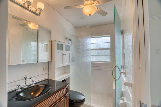 131 Harbor Drive, Plantation Key, FL 33070