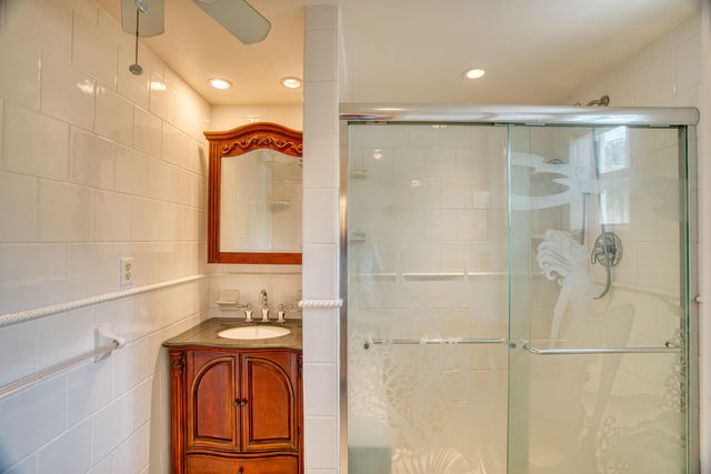 131 Harbor Drive, Plantation Key, FL 33070