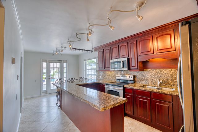 131 Harbor Drive, Plantation Key, FL 33070