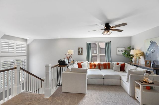 2136 Neill Ln, Cross Plains, TN 37049