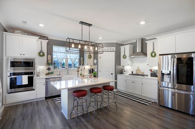 2136 Neill Ln, Cross Plains, TN 37049