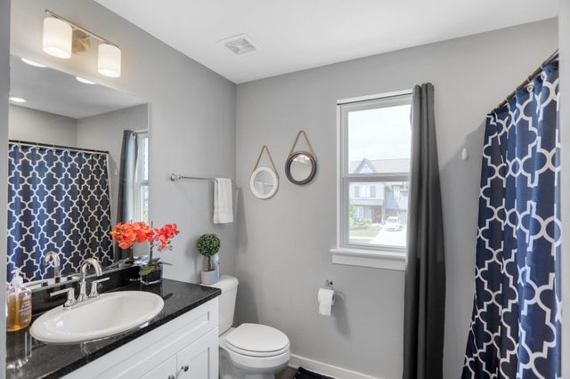 2136 Neill Ln, Cross Plains, TN 37049