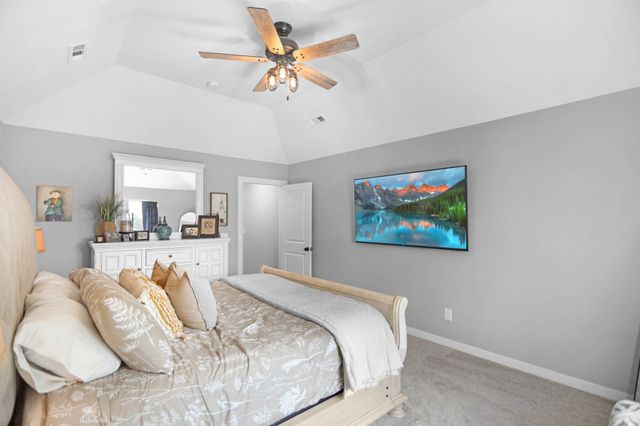 2136 Neill Ln, Cross Plains, TN 37049