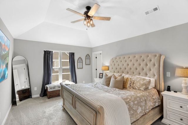 2136 Neill Ln, Cross Plains, TN 37049