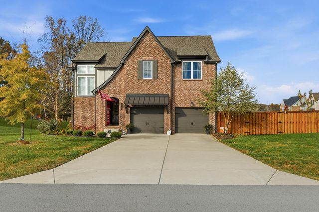 2136 Neill Ln, Cross Plains, TN 37049