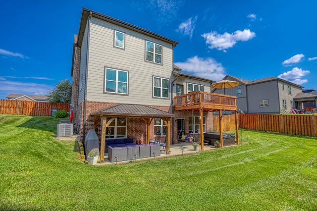 2136 Neill Ln, Cross Plains, TN 37049