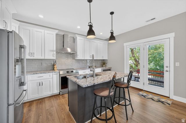 7872 S FARM HOUSE LN, Midvale, UT 84047
