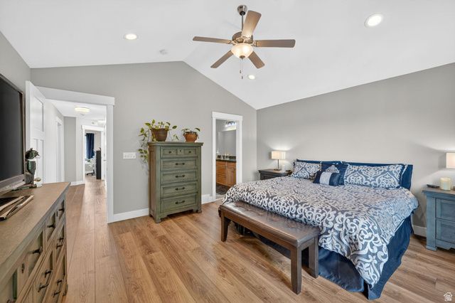 7872 S FARM HOUSE LN, Midvale, UT 84047