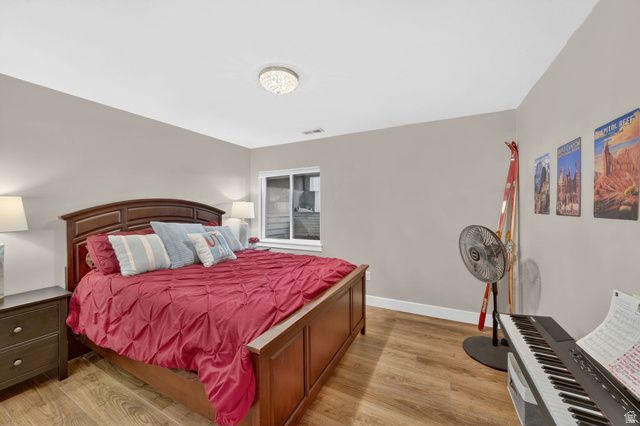 7872 S FARM HOUSE LN, Midvale, UT 84047