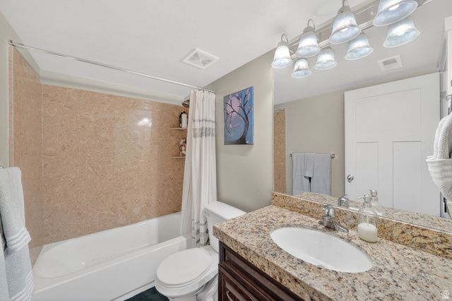 7872 S FARM HOUSE LN, Midvale, UT 84047