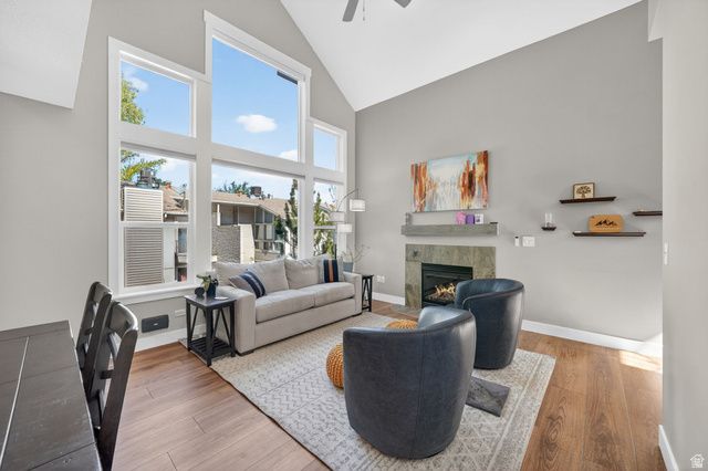 7872 S FARM HOUSE LN, Midvale, UT 84047