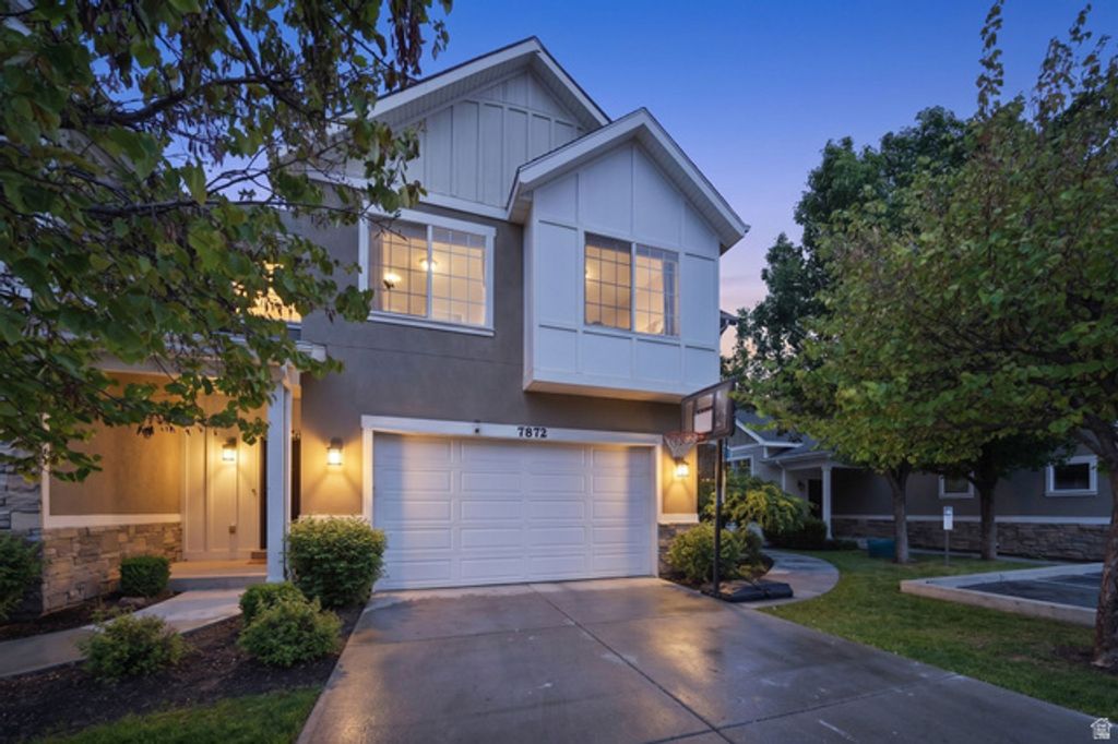 7872 S FARM HOUSE LN, Midvale, UT 84047