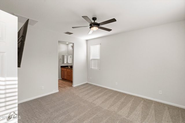 4155 W ACORN VALLEY Trail, New River, AZ 85087