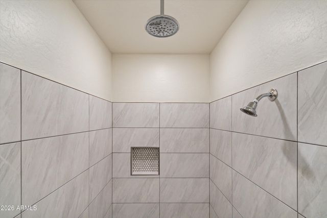 4155 W ACORN VALLEY Trail, New River, AZ 85087