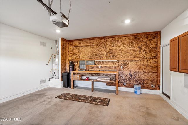 4155 W ACORN VALLEY Trail, New River, AZ 85087