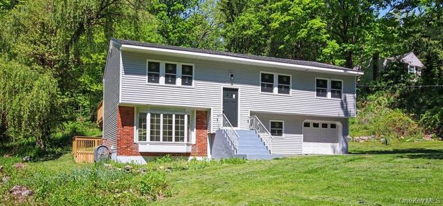 19 Englewood Terrace, Mahopac, NY 10541