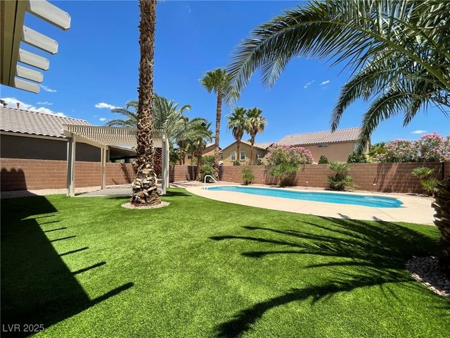 6636 Sand Swallow Street, North Las Vegas, NV 89084