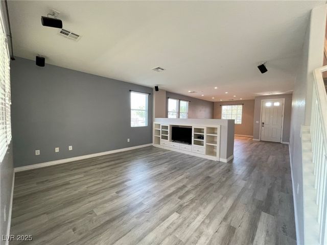 6636 Sand Swallow Street, North Las Vegas, NV 89084
