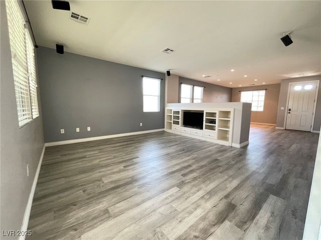 6636 Sand Swallow Street, North Las Vegas, NV 89084