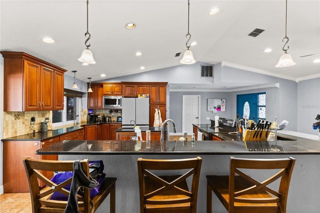 37 OSPREY STREET, Safety Harbor, FL 34695