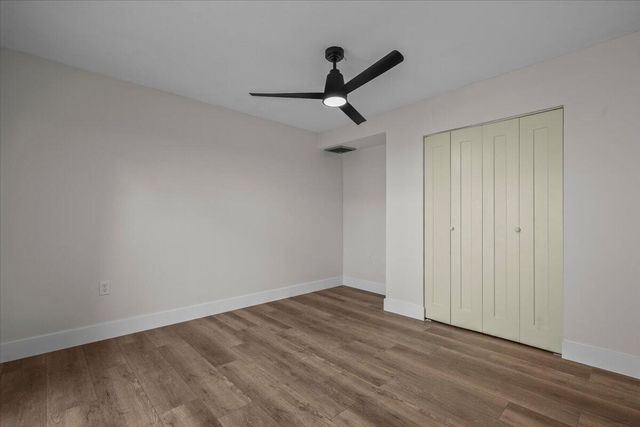 1124 11th Terrace, Palm Beach Gardens, FL 33418