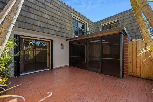 1124 11th Terrace, Palm Beach Gardens, FL 33418