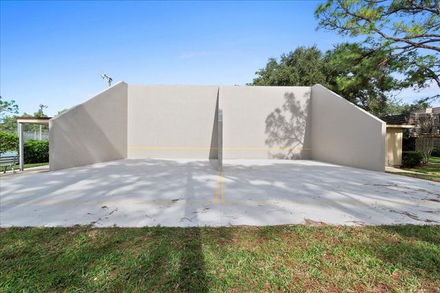 1124 11th Terrace, Palm Beach Gardens, FL 33418